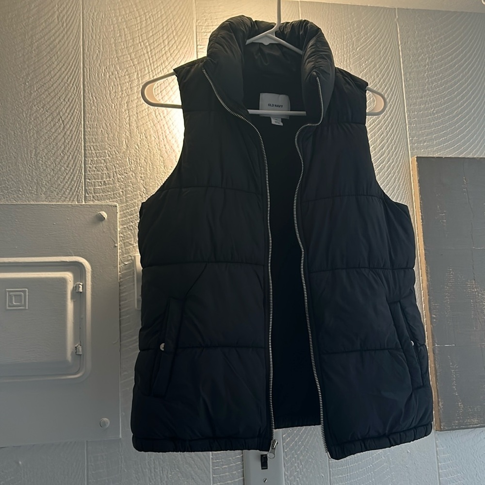 Black womens old navy vest sz XS